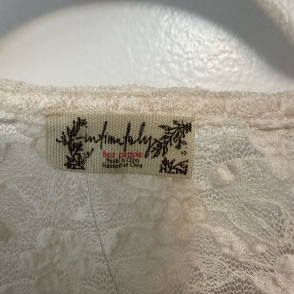 Free People Intimately Keep It Simple Lace/Ruched Baby Tee Ivory Small EUC - Picture 3 of 5